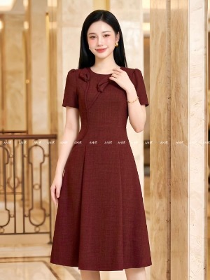 Đầm Đỏ Gạch Kết Nhành Hoa