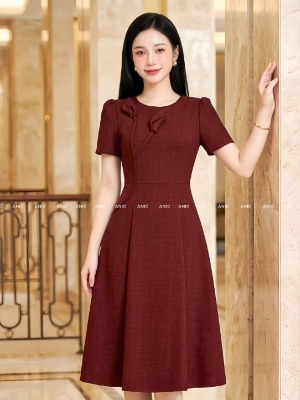Đầm Đỏ Gạch Kết Nhành Hoa