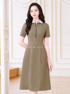 Đầm Cổ Peter Trắng Kéo Khóa Cách Điệu