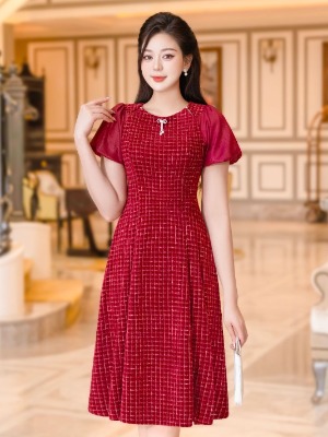 Đầm Đỏ Xếp Ly Tay Voan