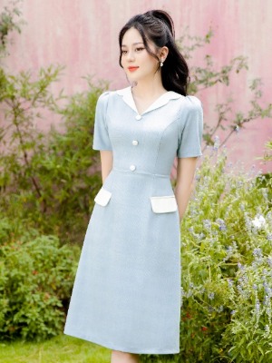Đầm Suông Xanh Nắp Túi Trắng