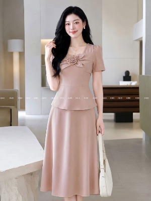 Đầm Peplum Hồng Kết Hoa Ngực