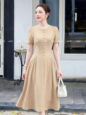 Đầm Be Nâu Nhún Eo Nút Bọc