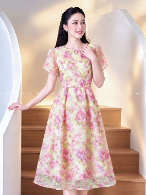 Đầm Xòe Tơ Gân Hoa Hồng