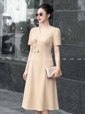 Đầm Be Kem Nơ Eo 
