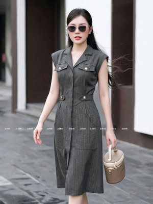 Đầm Kẻ Sọc Xám Đậm 2 Túi