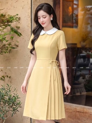Đầm Vàng Xếp Ly Nơ Eo