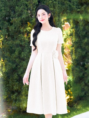 Đầm Gấm Vân Trắng Sữa 2 Lớp