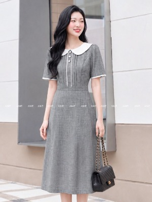 Đầm Xám Cổ Sen Trắng Gray