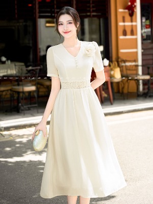 Đầm Xòe Kem Lina 2 Lớp