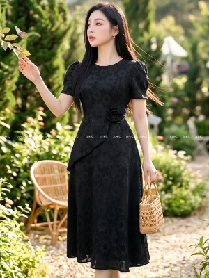 Đầm Lụa Dệt Hoa Nổi Deny