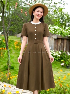 Đầm Xòe Nâu Cổ Tròn Đai Liền