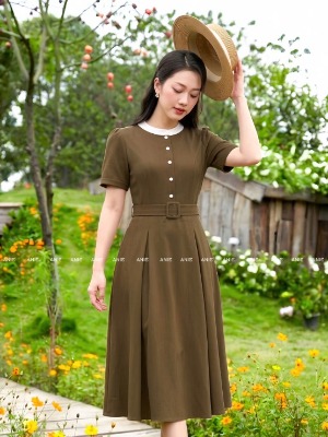 Đầm Xòe Nâu Cổ Tròn Đai Liền