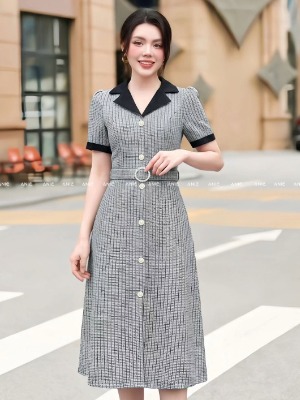 Đầm Ziczac Cổ Đen Cách Điệu