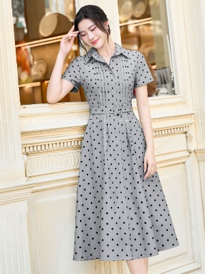 Đầm Chấm Bi Xám Amora